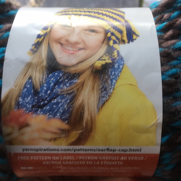 5$ ADD ON 🍒knitting/ crochet acrylic yarn - Picture 4 of 8